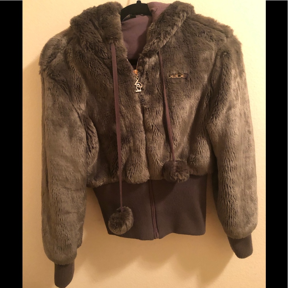 🐰Cute and adorable BeBe taupe fuzzy hoodie Sz M